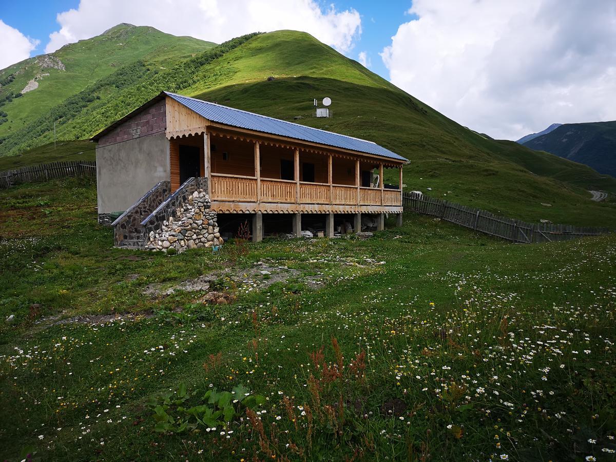Maxvshi Hotel Ushguli Exterior photo